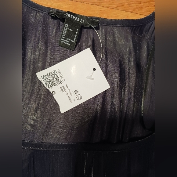 Forever 21 Liquid Satin Black Bell Cuff Gothic Lolita Blouse Small NWT Steampunk - Picture 4 of 5